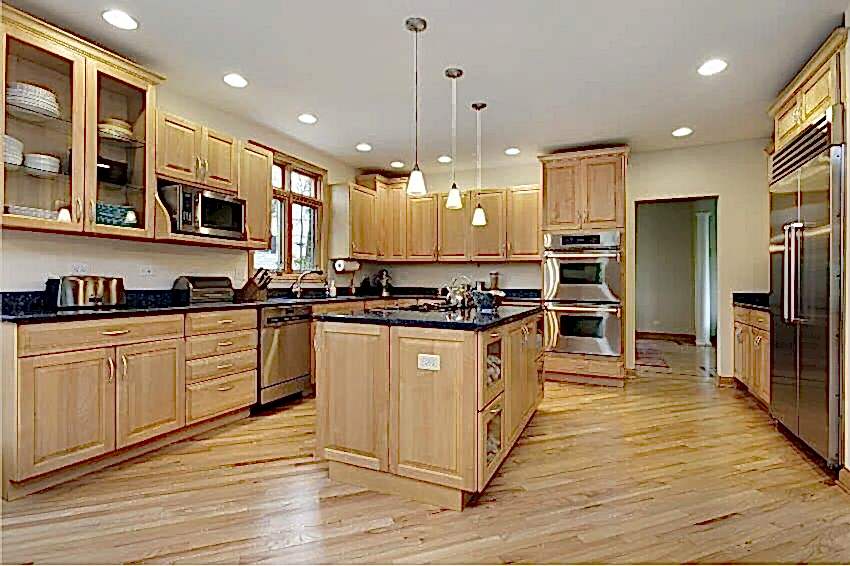 Solid Wood Kitchen Cabinets 16 Maple Kitchen Cabinets
