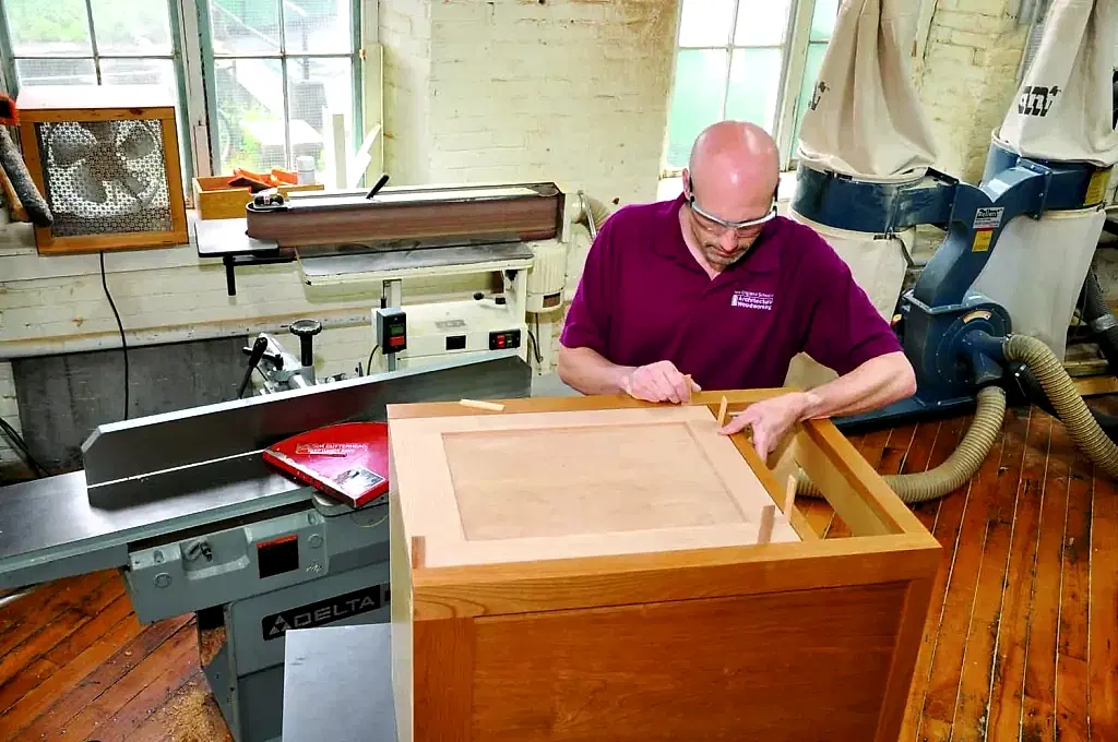 Kitchen Door 30 Place the door onto the cabinet frame